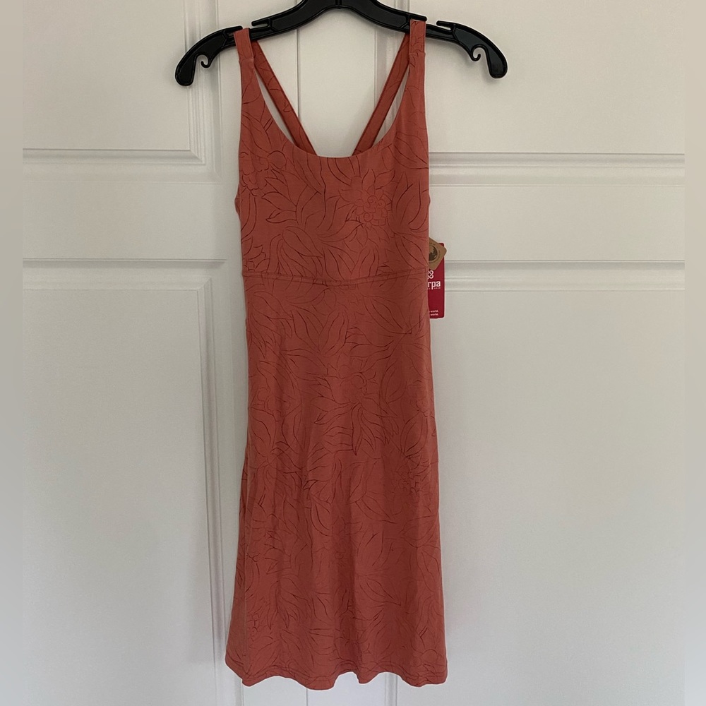 Sherpa brand hiking dress, new with tags. Size XS. Has pockets!